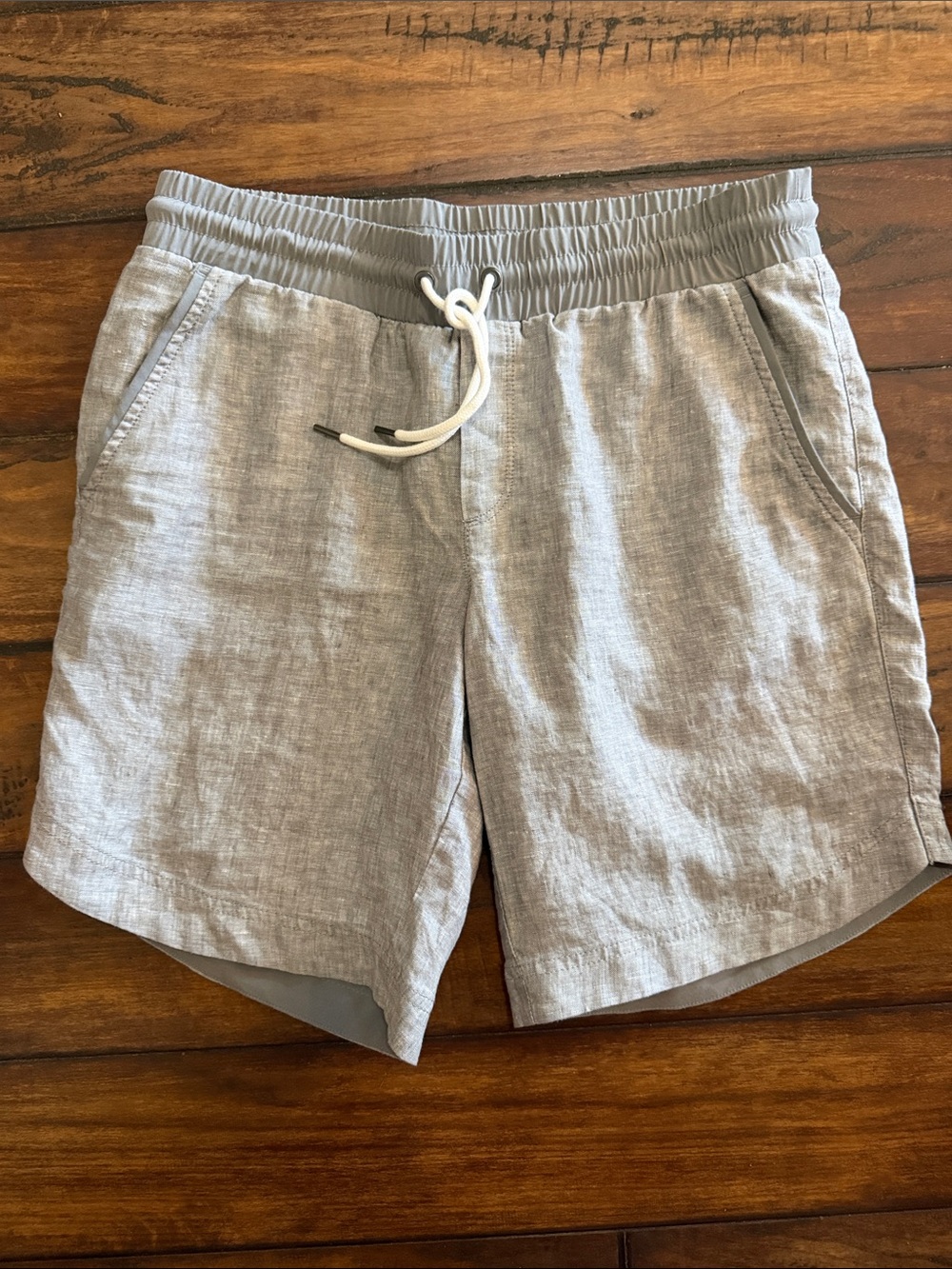 Athleta Like New Light Gray  Shorts with Drawstring & Pockets-100% Linen